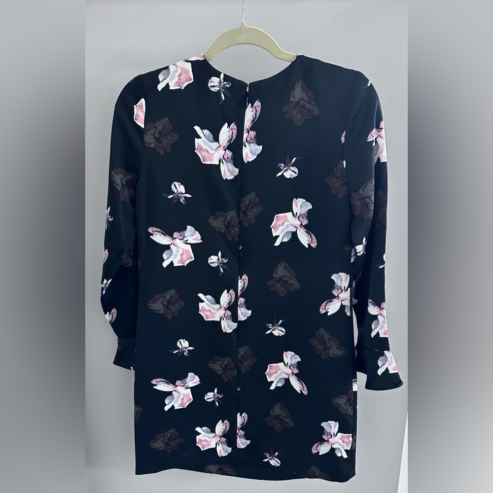 Floral Ruffle-Cuff Dress - Picture 5 of 5